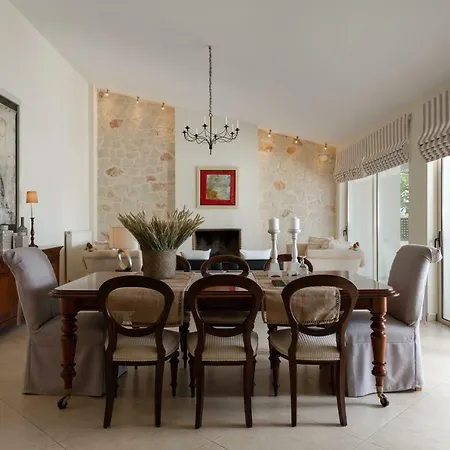 Villa Levantes Luxury - Nature Inspired, Pool & Bbq, By Thinkvilla *