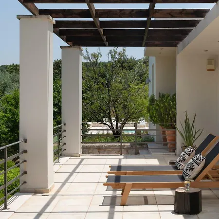 Levantes Luxury - Nature Inspired, Pool & Bbq, By Thinkvilla Villa *